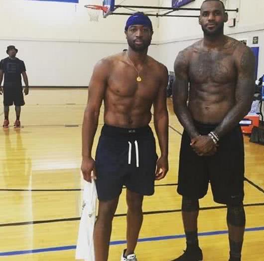 亚射手身上 亚射手身上