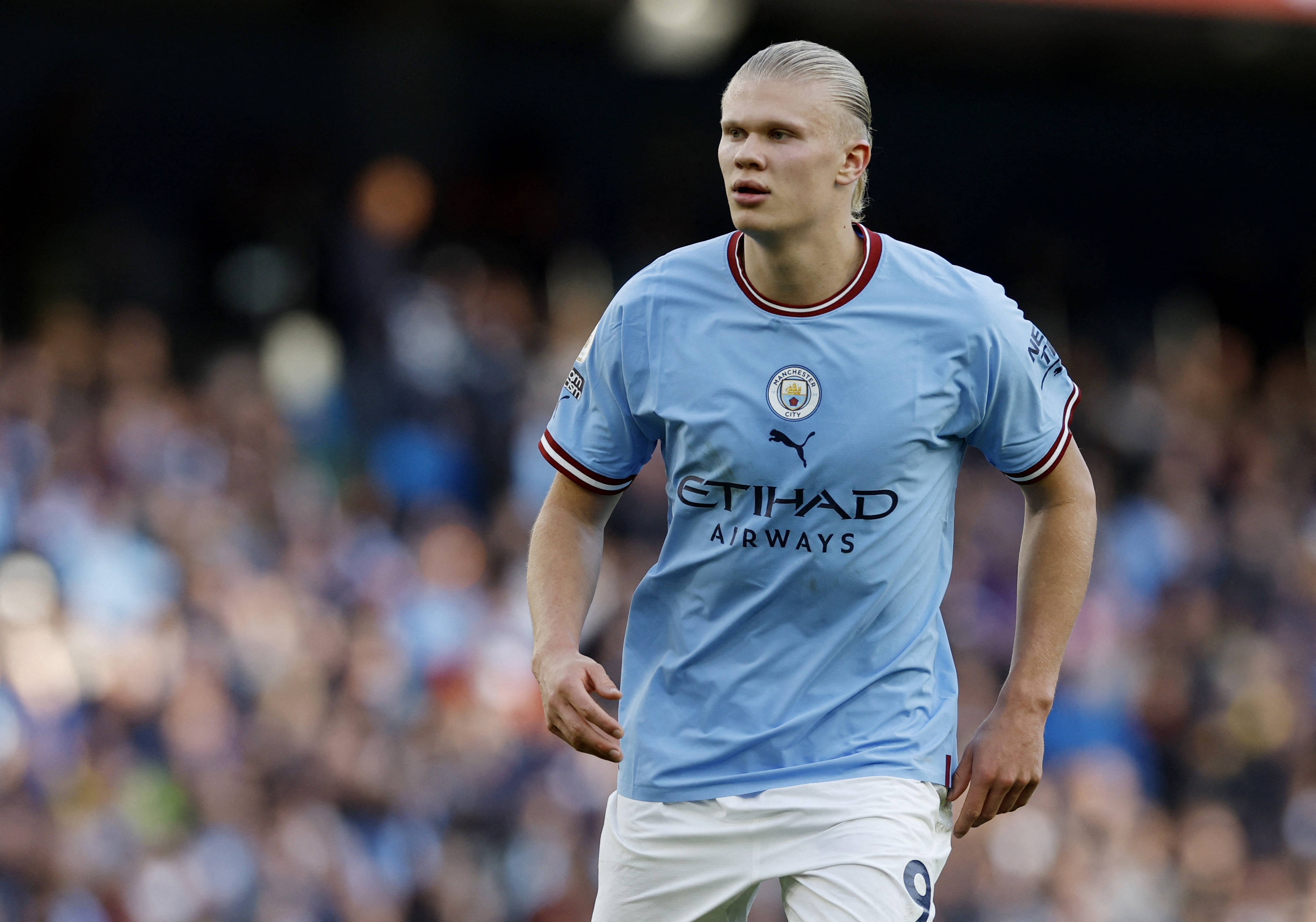 微笑着与 微笑着与